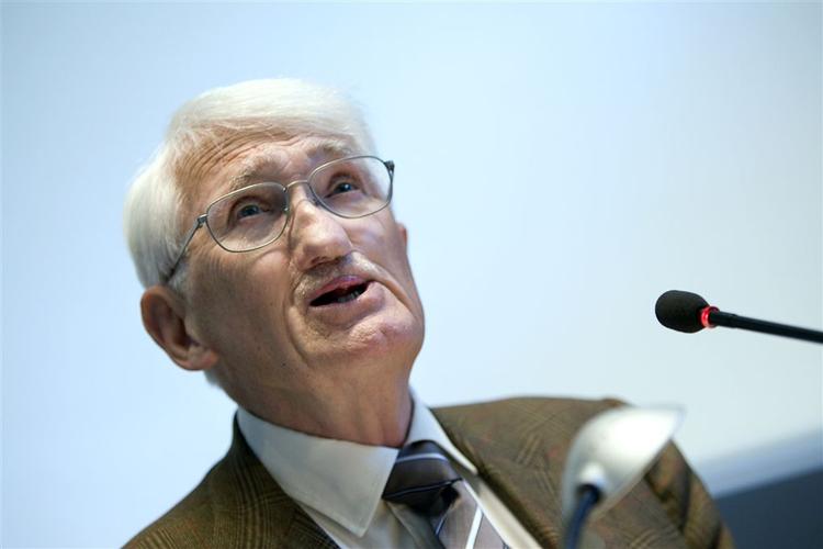 »Politik handler om at skabe retfærdighed. Meget kan man sige om kapitalen. Men det er ikke lige det, den er bedst kendt for« Foto: David Bering,  Professor i filosofi i Heidelberg og i Frankfurt, Jürgen Habermas, forelæste onsdag på Århus Universitet. 
