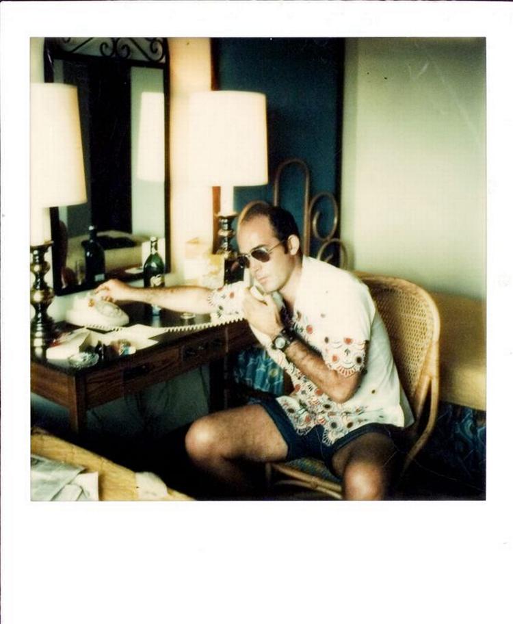'Gonzo' fortæller historien om Hunter S. Thompson - her som altid iført sine karakteristiske store briller. 