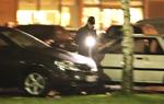 En ung mand er i bedring efter en nedskydning foran et træningscenter i Valby. Politiet har stadig ingen nye oplysninger i sagen. 