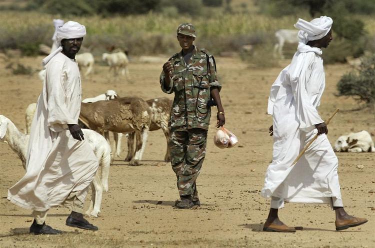 En soldat fra en af de omstridte militser, der i øjeblikekt kæmper i Darfur-regionen, og som Sudans præsident nu vil afvæbne. 