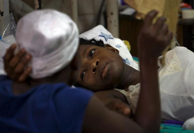 Et af ofrene fra skolestyrtet i fredags på Haiti. Nu er endnu en skole kollapset. 