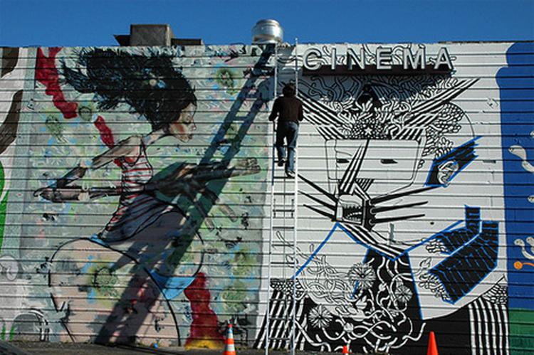 Den står på brasliansk street-art i byen i dag. 