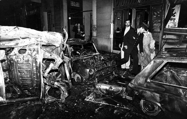 Bomben blev sprængt foran en synagoge unden for Paris. Arkivfoto. 