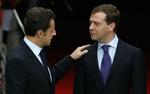 Præsident Nicolas Sarkozy fra EU's formandsland, Frankrig, modtager den russiske præsident Dimitri Medvedev til forhandlinger i Nice i dag. 