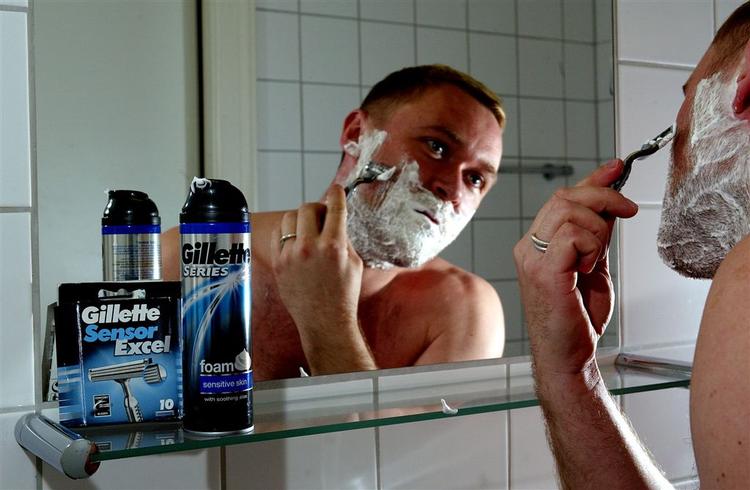 Det bedste, en mand kan få til at barbere sig med, er faktisk fra Gillette, som reklamerne lover. 