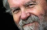 Politikens anmelder kan ikke komme af med den tanke, at skrivekuglen Johannes Møllehave burde sagtne farten nu. Foto: Leif Tuxen. 