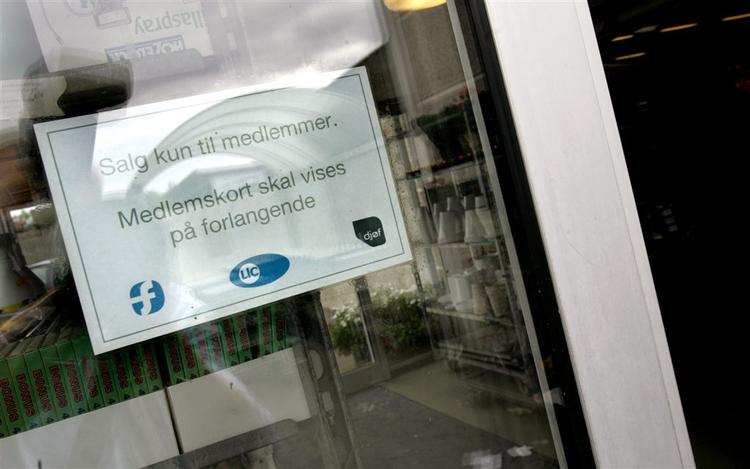 Skiltet med 'kun for medlemmer' skal ikke tages helt bogstaveligt. 
