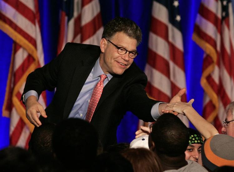 Komikeren og forfatteren Al Franken er i dødt løb med sin modstander i kampen om en plads i Senatet. 