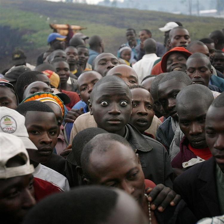 Nye kampe mellem regeringsstyrker og tilhængere af den tidligere general Laurent Nkunda i den østlige del af Congo har ført til, at 250.000 mennesker er blevet fordrevet. 