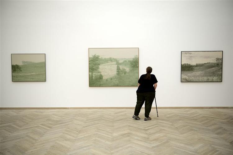 Den kriseramte Kunsthal Charlottenborg, der for et år siden åbnede med internationale ambitioner på Kgs. Nytorv i København, er blevet forladt af sit publikum. 