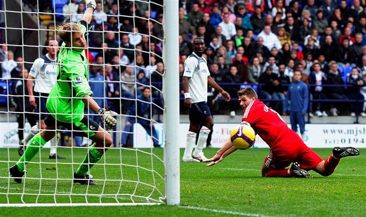 Steven Gerrard sikrede Liverpool sejren efter et perfekt oplæg fra Torres. 