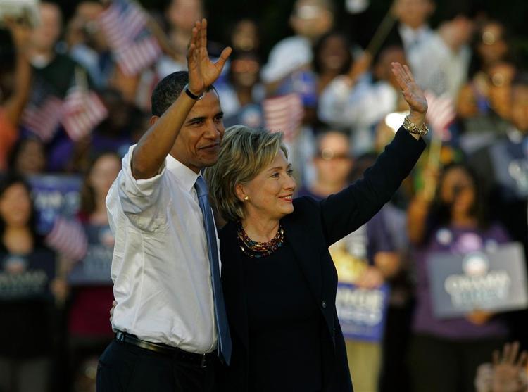 Hvis Barack Obama vælger Hillary Clinton som udenrigsminister er hun godt rustet til posten, mener den republikanske topsenator Jon Kyl. 