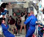 De nye astronauter ankommer til Endeavour tidligt i dag. 