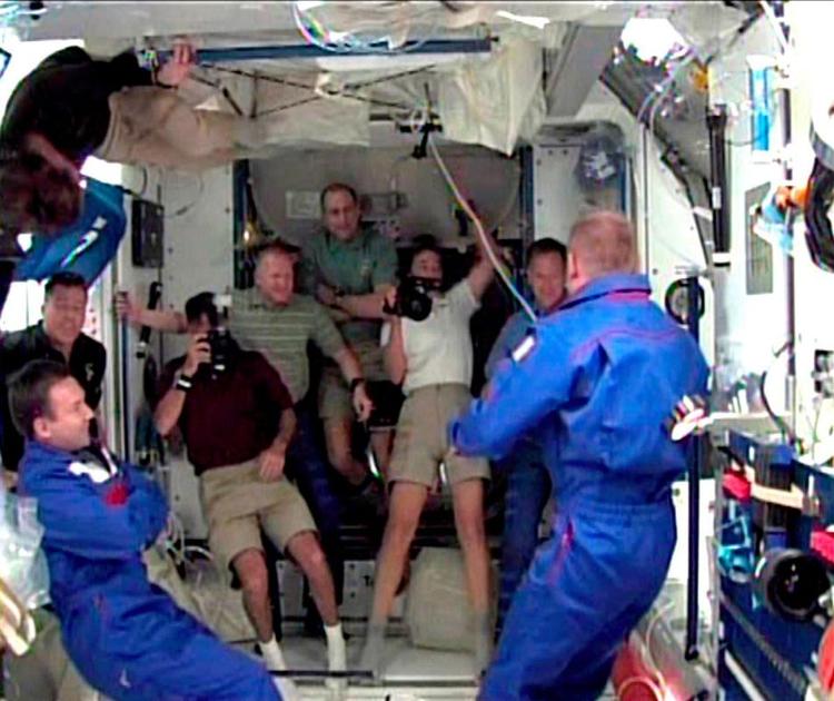 De nye astronauter ankommer til Endeavour tidligt i dag. 