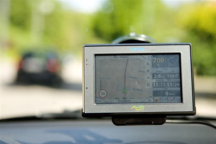 Flere og flere danskere får sig et GPS-apparat til bilen. Priserne er tilsyneladende i konstant styrtdyk. Foto Peter Hove Olesen 