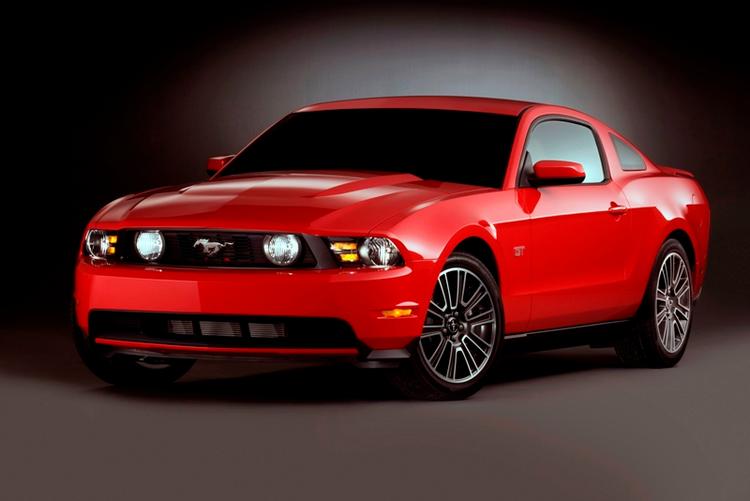Mustang får kun en forsigtig afpudsning og en større motor i sin nyeste version. 
