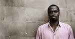 I den for en rapper høje alder af 31 år debuterer kongesønnen Kuku Agami fra det centralafrikanske kongedømme Lado som solist. 