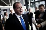 »I udlandet må regeringens repræsentanter gerne mødes med ekstreme muslimer«. På billedet ses den amerikanske ambassadør i Danmark, James P. Cain. 