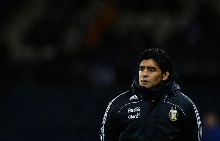 Diego Maradona fanget af AP's fotograf onsdag aften i Glasgow. 