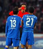 Dommer Deniz Aytekin smider Hoffenheims Luiz Gustavo ud. 