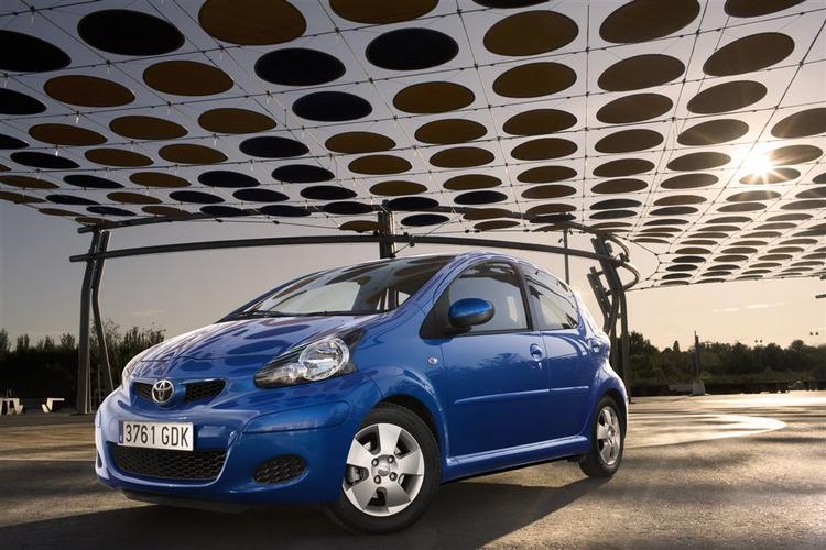 Toyota Aygo blev ikke spået de store chancer herhjemme ved debuten i 2006. Nu er det Danmarks mest solgte bil. 