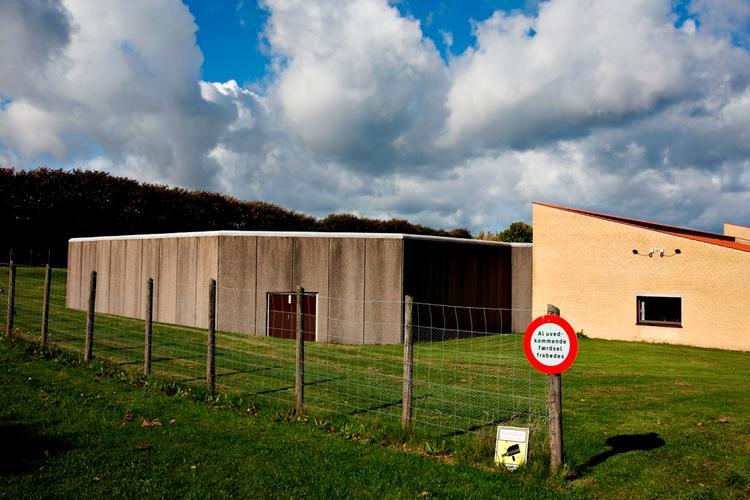 Sikringsafdelingen i Nykøbing Sjælland huser de farligste, sindssyge fanger i landet. 