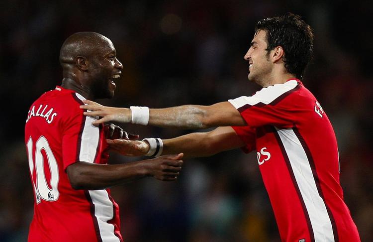 Arsenal må undvære anfører William Gallas (til venstre) i kampen i Istanbul, men Cesc Fabregas er med på midtbanen. 