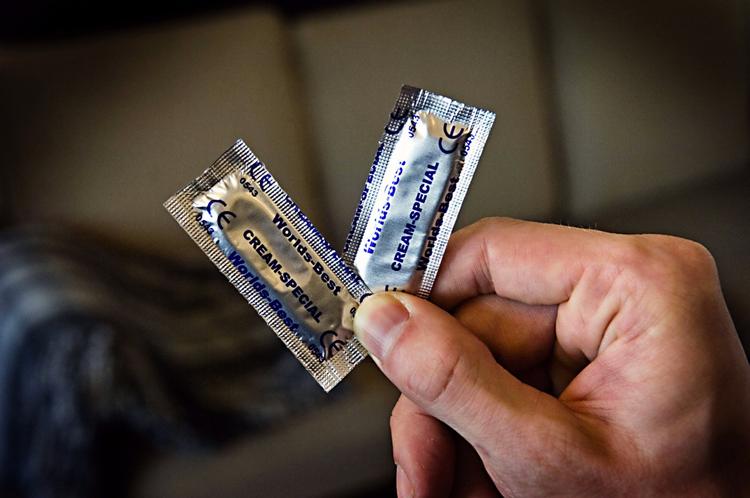 »Der har aldrig før været så megen klamydia i omløb herhjemme, og derfor er det vigtigt, at vi dropper den gængse opfattelse af, at Danmark er verdensmester i seksualundervisning«, siger Bjarne B. Christensen, fra Sex &amp; Samfund. 