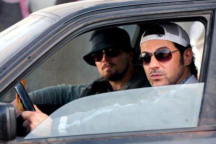 Solidt skuespil, men en dybest set formålsløs actionlabyrint af en film. 