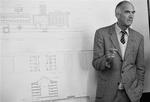 Jørn Utzon under pressemøde om et projektet ved Frihavnen/Langelinje i 1985. Arkivfoto. 
