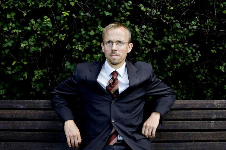 Bagmandspolitiets chef bekræfter, at hans folk er i fuld gang med at efterforske IT Factorys forsvundne direktør, Stein Bagger. 