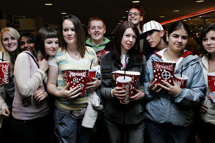 En stor del af publikum er stadig ret vilde med popcorn, når de går i biffen. 