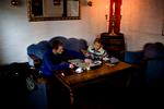 Café Cornelius byder på varm atmosfære og klassiske caféretter lige over for spillestedet Amager Bio.  Foto: Jonas Pryner Andersen 