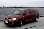 PÅ REJSE. Dodge Journey er bedst på langfart – i bytrafik er den lidt af et skrummel at bakse rundt med. 