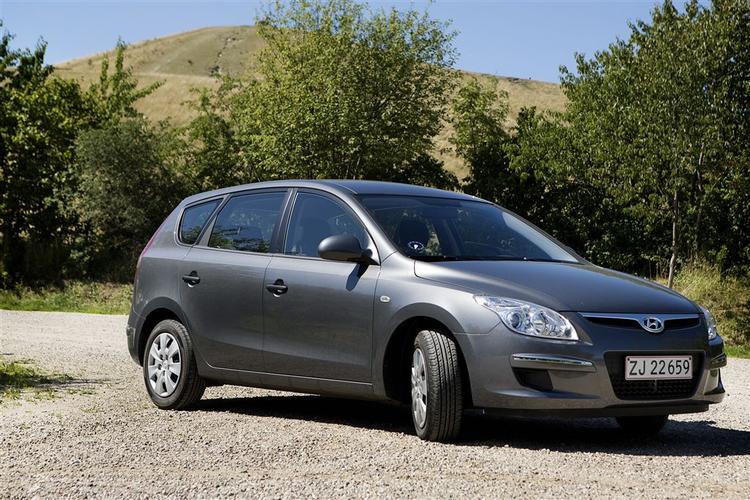 I Sverige har man kunne købe en Hyundai med ni års garanti. Men det er slut nu. Fremover gælder garantien i tre år. 