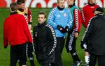 AaB'erne under træningen tirsdag aften på Old Trafford i Manchester. 