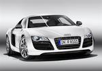 Skrappeste version af Audi R8 får nu V10-motor. En anden nyhed er forlygterne, der består af lysdioder til både fjernlys, nærlys, kørelys og blinklys. Det er ikke set før. 