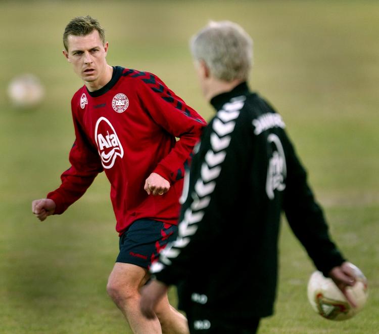 Jan Michaelsen spillede under Morten Oldsens ledelse 19 landskampe fra 2000 til 2004 og prøvede kun to gange at tabe - den ene gang mod Frankrig i Nantes, hvor han er født. Arkivfoto. 