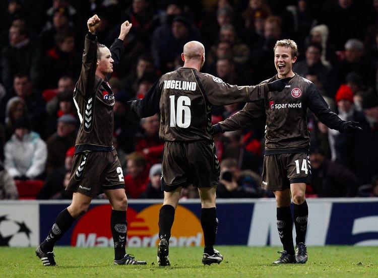 Jeppe Curth (th.) scorede AaB's andet mål mod Manchester United. 