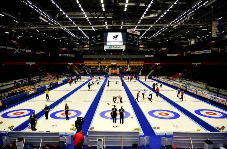 Europamesterskaberne i curling foregår i Swedbank Arena i Örnsköldsvik, hvor Danmark i aften spiller semifinale mod Tyskland. 