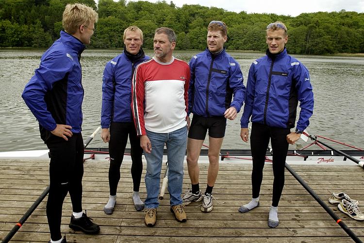 Thomas Ebert (nr. to fra højre) sammen med den nu afdøde træner Bent Jensen under en træning i 2003 på Bagsværd Sø sammen med Bo Brask Helleberg, Eskild Ebbesen og Thor Kristensen. 