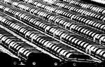 Tusinder af Fiatbiler linet op på række, klar til afsendelse. Fiat er en af de europæiske producenter, der kan blive berørt af krisen. 