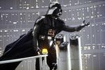 Darth Vader, her i The Empire Strikes Back, vil ikke bryde ud i sang i den nye forestilling. Arkivfoto. 
