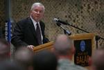Til juni næste år vil de amerikanske tropper blive trukket ud af de irakiske byer, sagde den amerikanske forsvarsminister Robert Gates i en tale til amerikanske tropper på Balad-basen nord for Bagdad. 