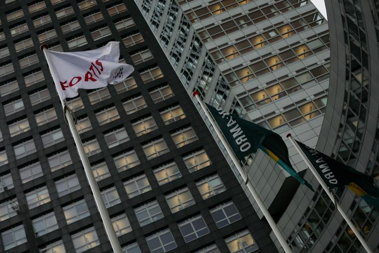Banker boss bonusses have become the object of controversy in the Netherlands. 