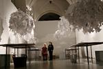 I dag løftes sløret for 50 forslag til bykirkernes eventuelle fremtid som kulturhuse. Her er er det en udstilling i Skt. Nikolaj Kirke, som i dag er en kunsthal. 