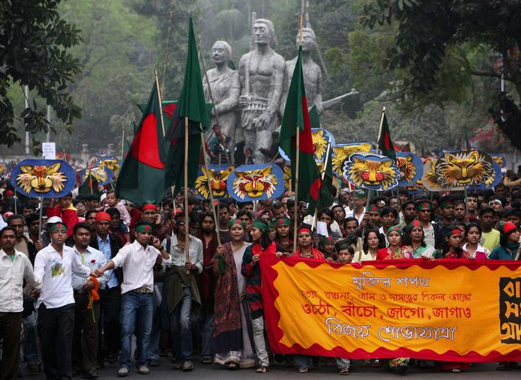Det var i går Victory Day i Bangladesh - nu er landets undtagelsestilstand blevet ophævet. 