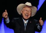 Ken Salazar bliver USA's nye indenrigsminister. 