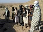 En gruppe afghanere, der siger de tilhører Taleban, på patrulje i Afghanistan. (arkivfoto) 