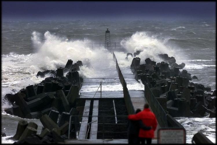 Skumsprøjt i Nr. Vorupør i Nordvestjylland ved en tidligere storm. (arkivfoto) 